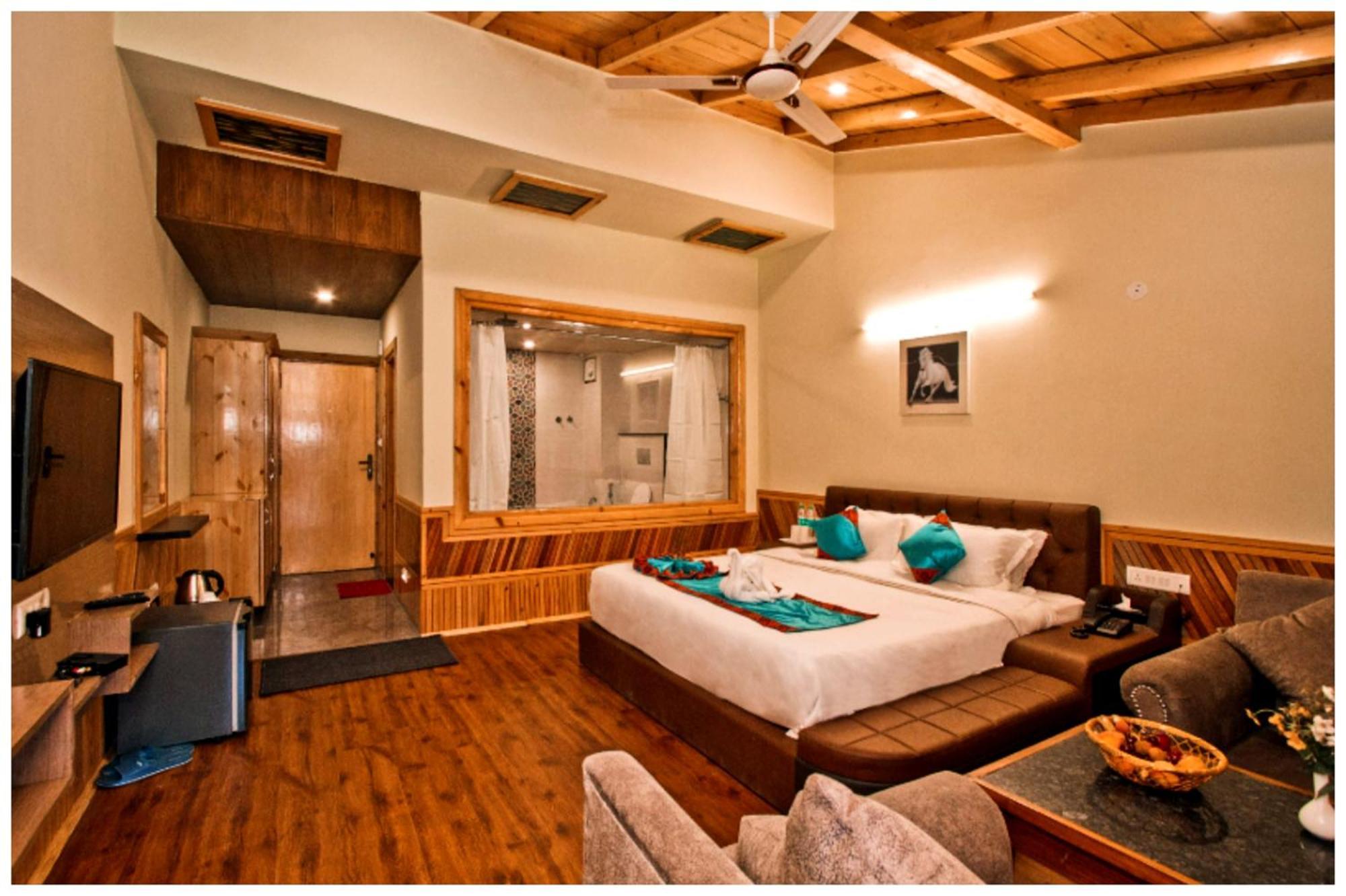 Manali Hotel T H E - B D - R E S O R T - Free Parking - Jungle Safari And Restaurant Facilities -Luxury & Spacious Room - Best Premium Hotel In Manali Kültér fotó